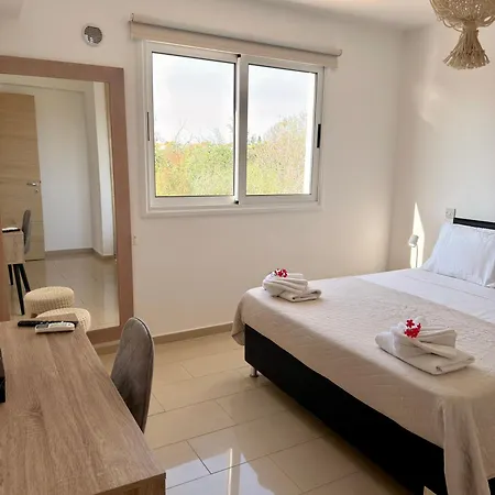 Rope And Reef 2bd Walk To Nissi And Pool