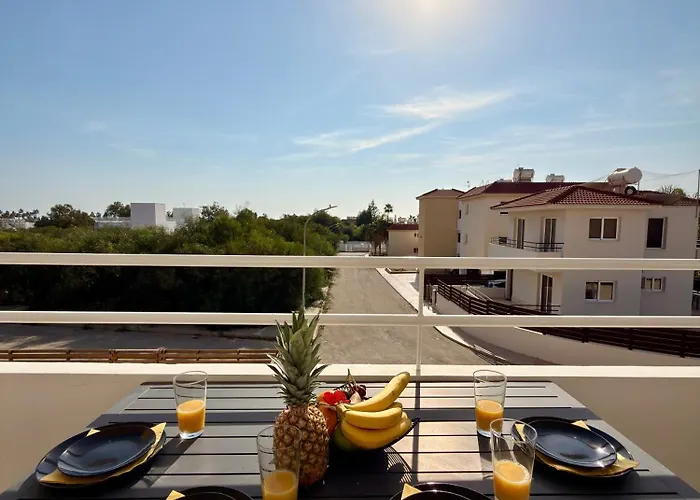 Rope And Reef 2bd Walk To Nissi And Pool