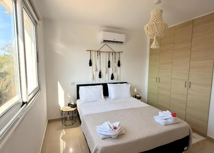 Rope And Reef 2bd Walk To Nissi And Pool Apartment *